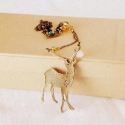 The call of the wild, necklace - 'Treasures' collection, Deer necklace woodland, vintage style jewelry, green amber