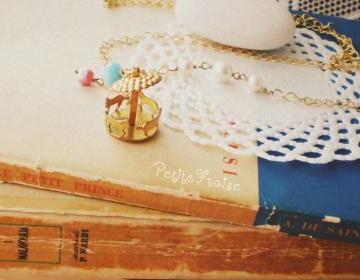 I dream of a merry-go-round, - 'Treasures' collection, gold filled carrousel carnival necklace, vintage style jewelry